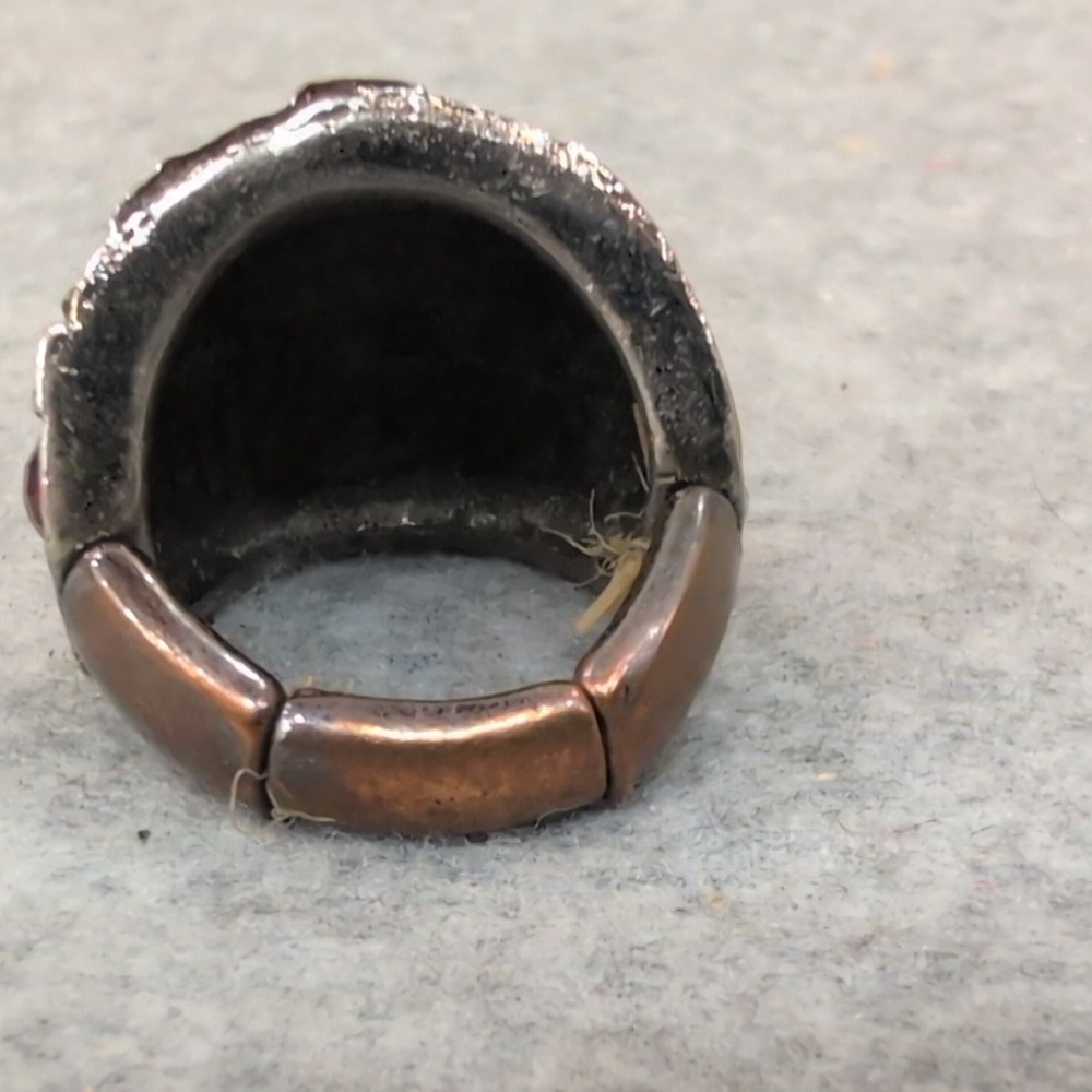 Vintage Sparkling Red Stone Statement Ring Adjustable Band Silver Tone - Picture 3 of 3